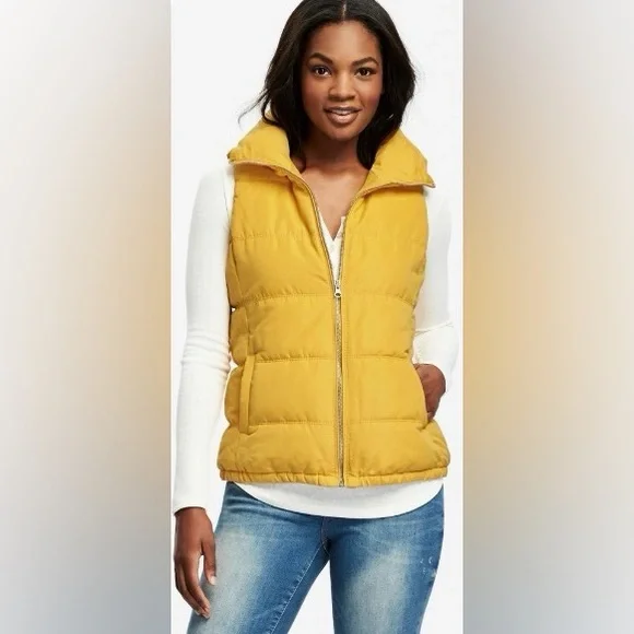 Old Navy Fall Puffer Jacket - Picture 2 of 2
